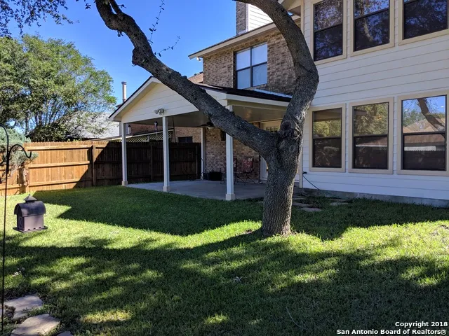 8007 SUNSHINE TRAIL DR San Antonio, TX 78244