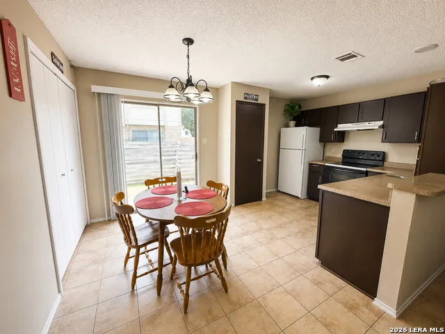 5212 MEADOW FLD Unit 2 San Antonio, TX 78250