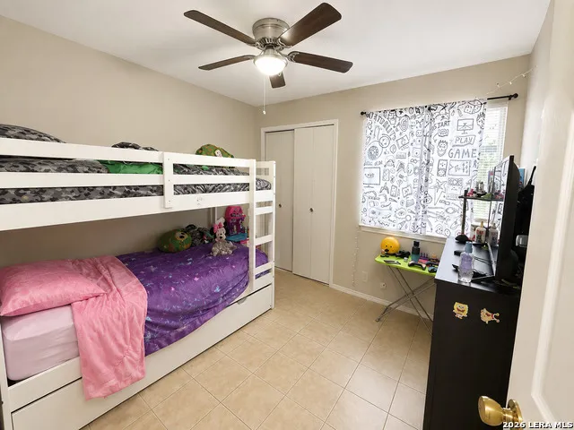 5212 MEADOW FLD Unit 2 San Antonio, TX 78250