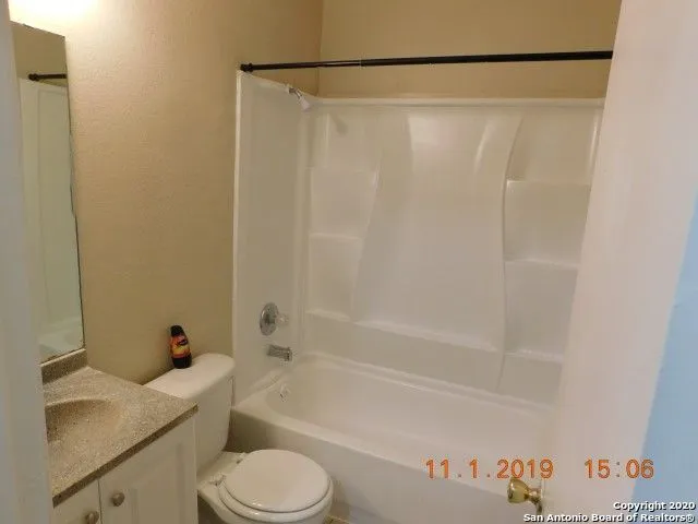 5212 MEADOW FLD Unit 2 San Antonio, TX 78250