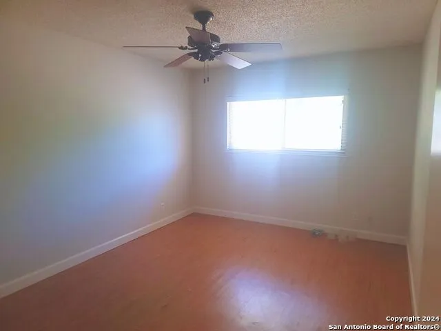 8842 THATCH DR San Antonio, TX 78240