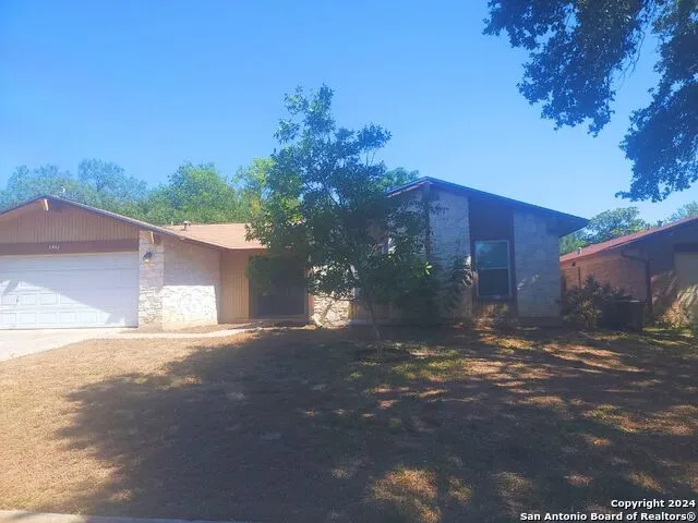 8842 THATCH DR San Antonio, TX 78240