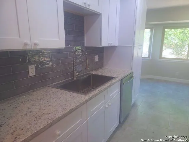8842 THATCH DR San Antonio, TX 78240