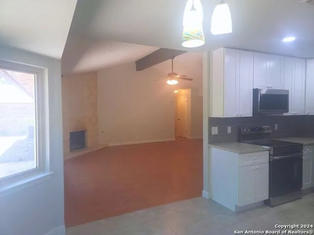 8842 THATCH DR San Antonio, TX 78240