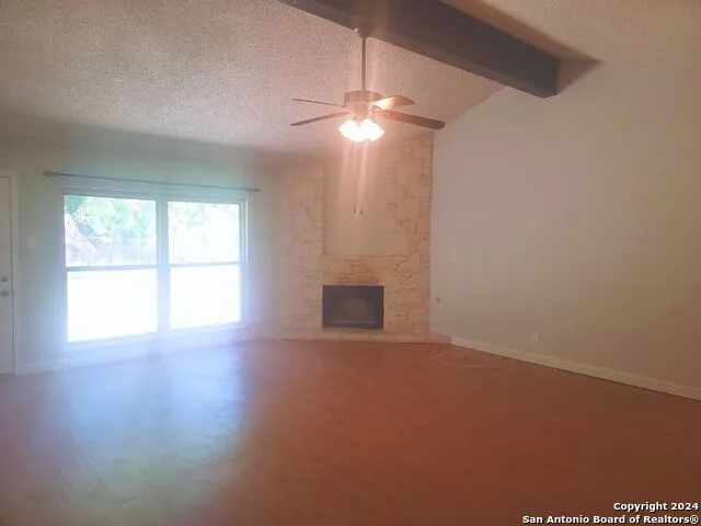 8842 THATCH DR San Antonio, TX 78240