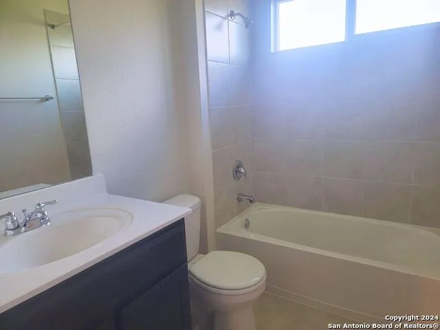 1524 MOSSY JASPER San Antonio, TX 78245