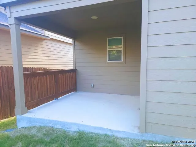 1524 MOSSY JASPER San Antonio, TX 78245