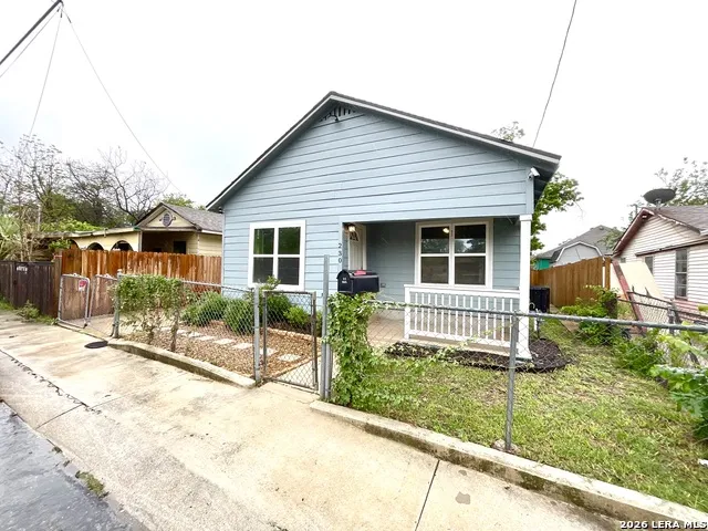 230 Micklejohn San Antonio, TX 78207