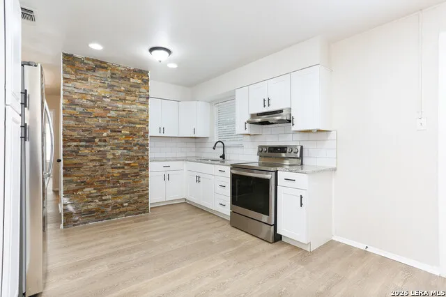 2027 Leesburg San Antonio, TX 78220
