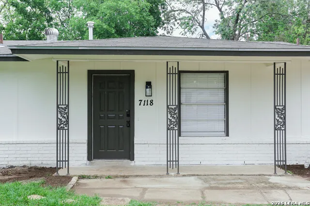7118 Castleridge San Antonio, TX 78227