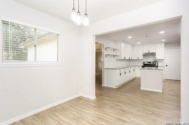 7118 Castleridge San Antonio, TX 78227