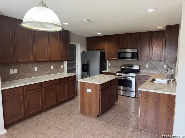 547 RED QUILL NEST San Antonio, TX 78253