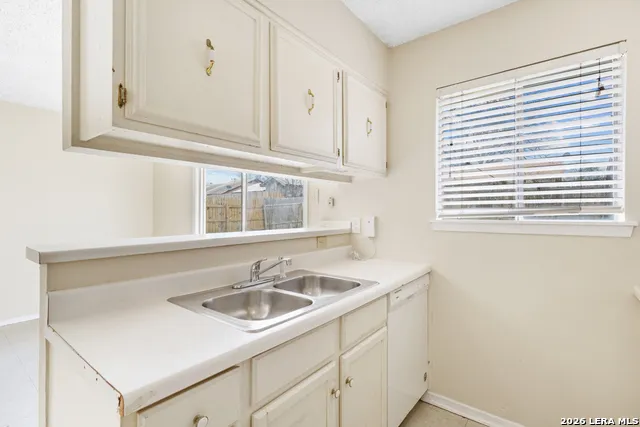 4718 Casa Oro St San Antonio, TX 78233
