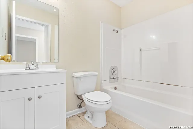 4718 Casa Oro St San Antonio, TX 78233