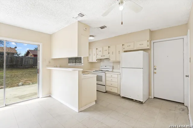 4718 Casa Oro St San Antonio, TX 78233