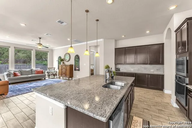 11926 TOWER CRK San Antonio, TX 78253