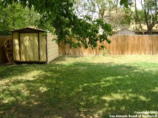 3319 Tree Grove Dr San Antonio, TX 78247