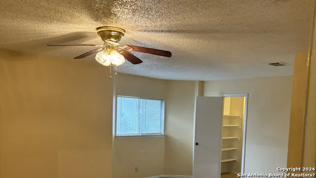 3319 Tree Grove Dr San Antonio, TX 78247