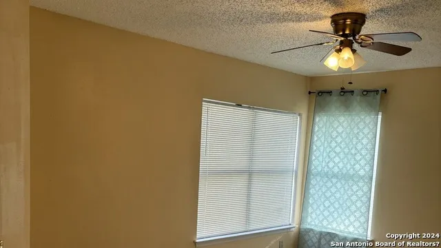 3319 Tree Grove Dr San Antonio, TX 78247