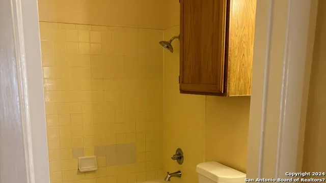 3319 Tree Grove Dr San Antonio, TX 78247