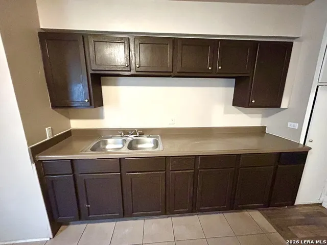 1137 W Ashby Pl Unit 6 San Antonio, TX 78201