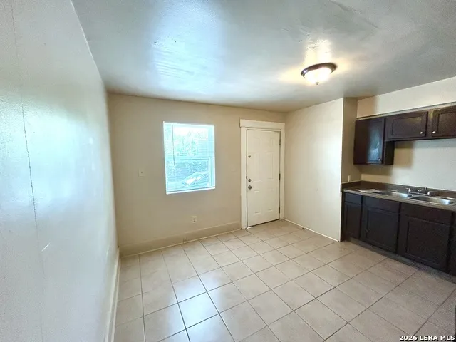 1137 W Ashby Pl Unit 6 San Antonio, TX 78201