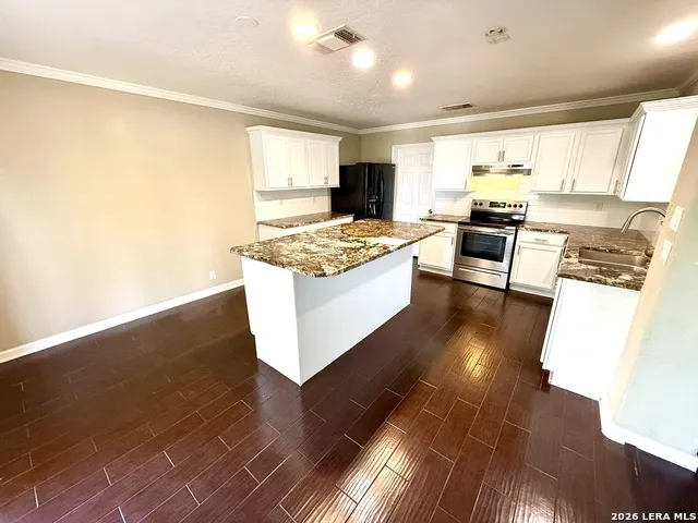 5716 WATERCRESS DR San Antonio, TX 78238