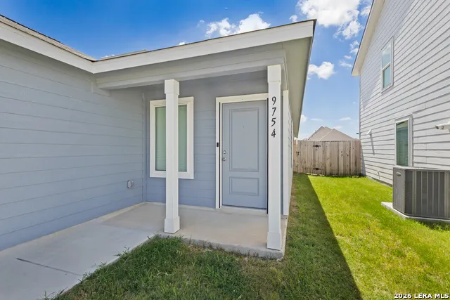 9754 JANEFIELD ML San Antonio, TX 78254