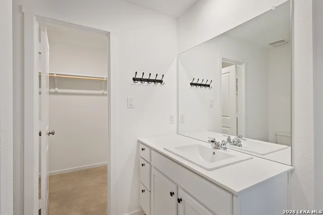 9754 JANEFIELD ML San Antonio, TX 78254