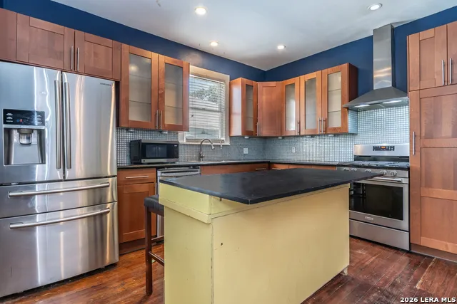 350 CARNAHAN ST San Antonio, TX 78209