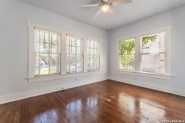 350 CARNAHAN ST San Antonio, TX 78209