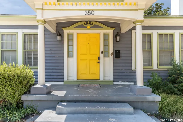 350 CARNAHAN ST San Antonio, TX 78209