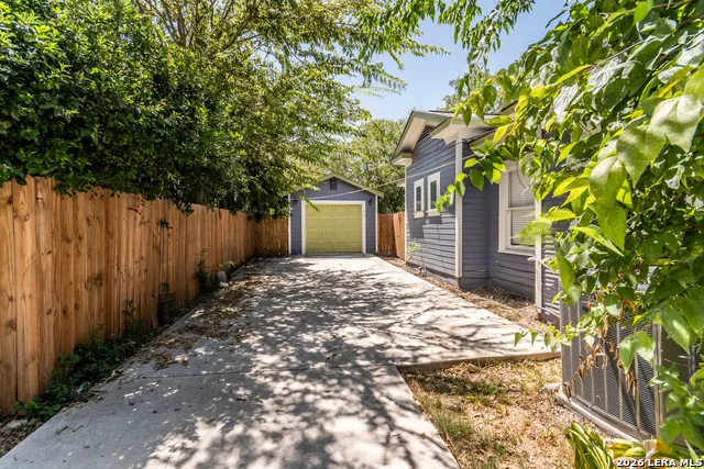 350 CARNAHAN ST San Antonio, TX 78209