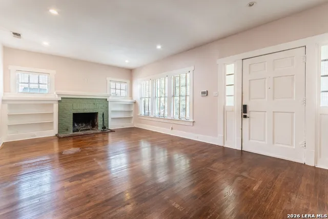 350 CARNAHAN ST San Antonio, TX 78209
