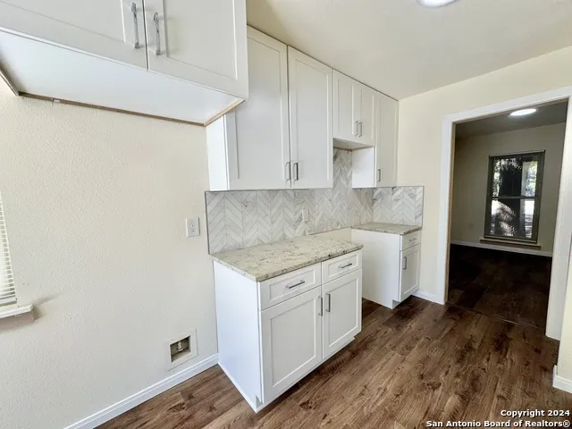 5806 Misty Gln San Antonio, TX 78247