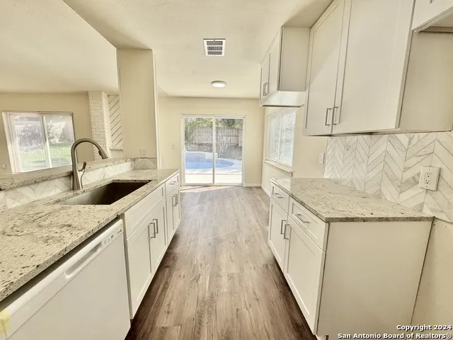 5806 Misty Gln San Antonio, TX 78247