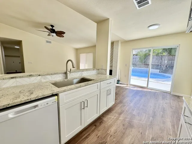5806 Misty Gln San Antonio, TX 78247