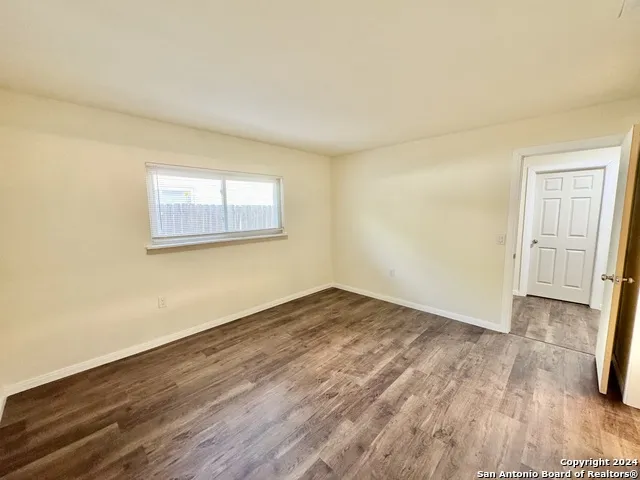 5806 Misty Gln San Antonio, TX 78247