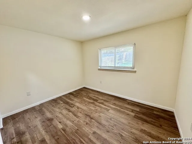5806 Misty Gln San Antonio, TX 78247