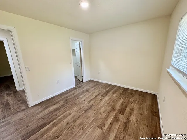 5806 Misty Gln San Antonio, TX 78247