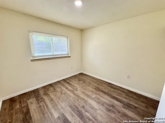 5806 Misty Gln San Antonio, TX 78247