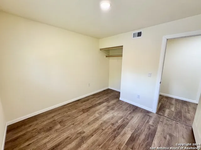5806 Misty Gln San Antonio, TX 78247