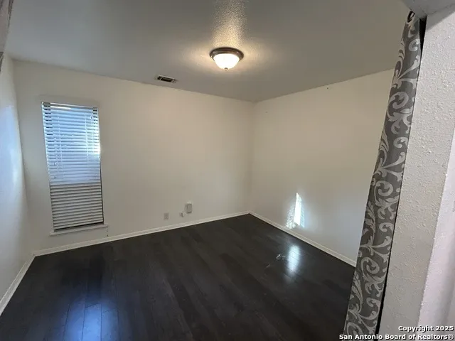 9215 POWHATAN DR San Antonio, TX 78230