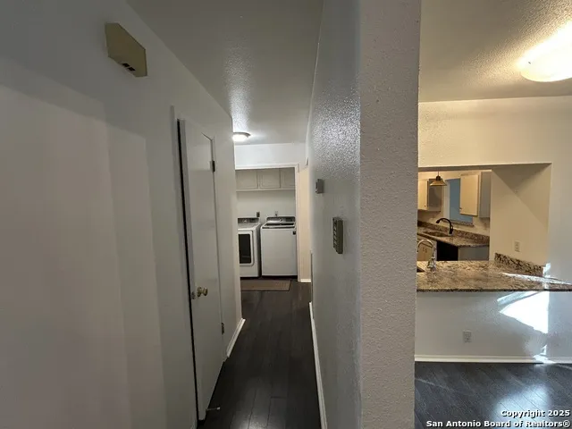 9215 POWHATAN DR San Antonio, TX 78230