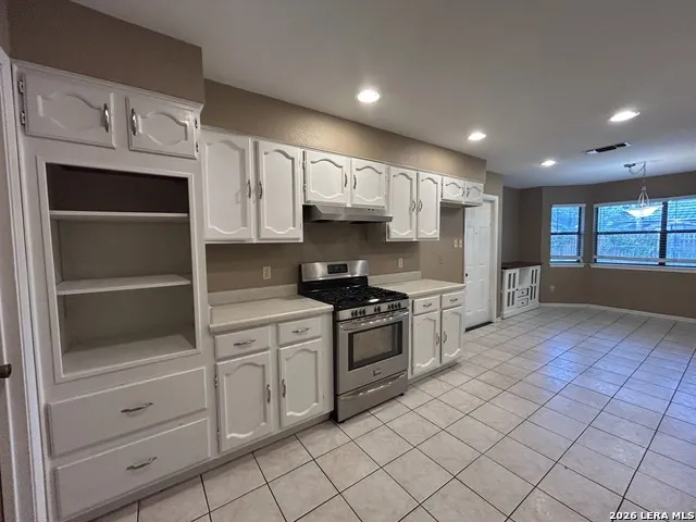 826 TIMBER DR New Braunfels, TX 78130