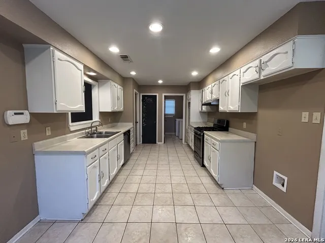 826 TIMBER DR New Braunfels, TX 78130