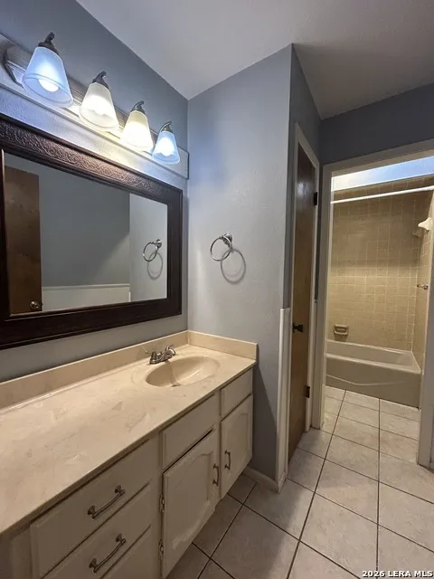 826 TIMBER DR New Braunfels, TX 78130