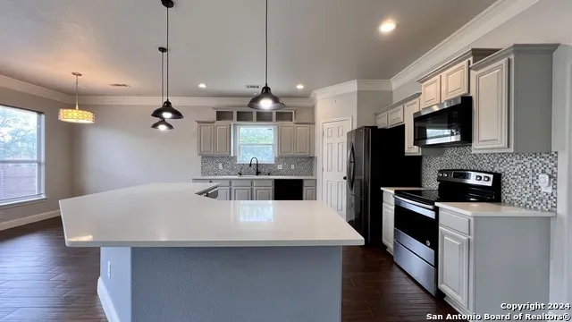 1042 MALTESE GDN San Antonio, TX 78260