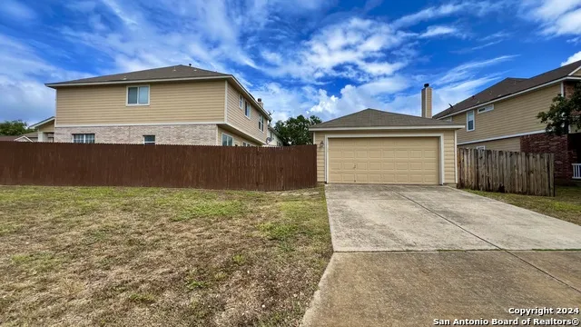 1042 MALTESE GDN San Antonio, TX 78260