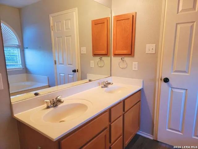 2438 Encino Cedros San Antonio, TX 78259